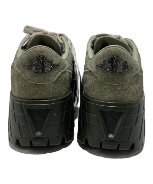 NIKE（ナイキ）NIKE (ナイキ) スニーカー オリーブ サイズ:25cm 未使用品の古着・服飾アイテム