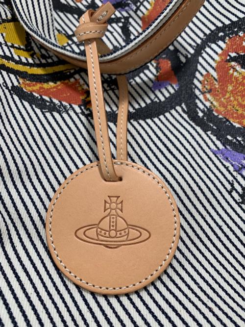 Vivienne Westwood（ヴィヴィアンウエストウッド）Vivienne Westwood (ヴィヴィアンウエストウッド) monkeｙトートバッグ ホワイト×ブラックの古着・服飾アイテム