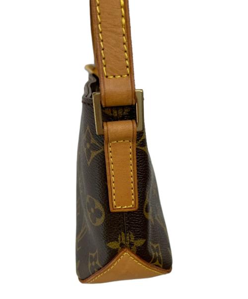 LOUIS VUITTON（ルイ ヴィトン）LOUIS VUITTON (ルイ ヴィトン) ショルダーポーチ ブラウンの古着・服飾アイテム