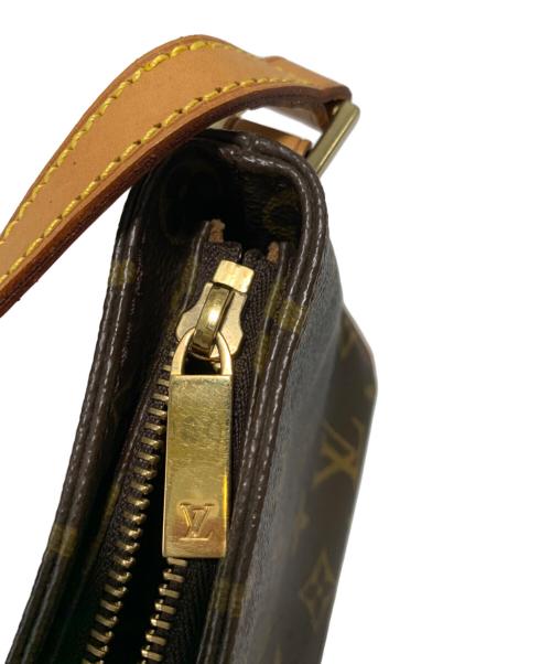 LOUIS VUITTON（ルイ ヴィトン）LOUIS VUITTON (ルイ ヴィトン) ショルダーポーチ ブラウンの古着・服飾アイテム