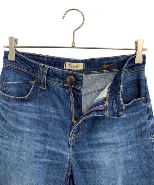 YANUK（ヤヌーク）YANUK (ヤヌーク) デニムパンツ ブルー サイズ:SIZE 24の古着・服飾アイテム