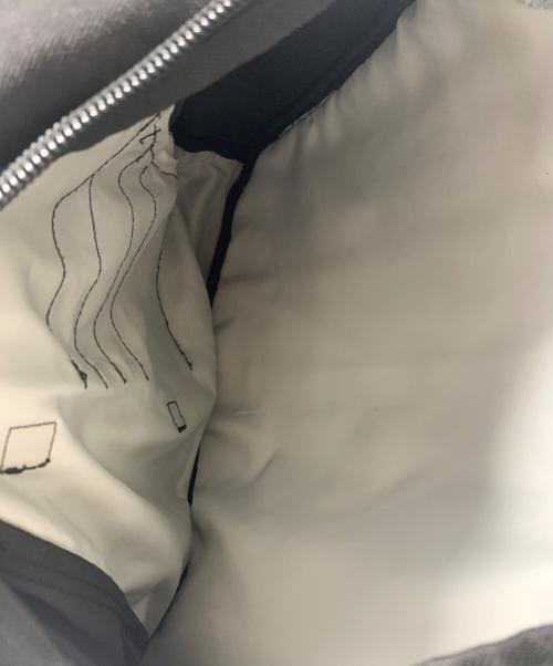 adidas（アディダス）adidas (アディダス) スリングバッグ ブラックの古着・服飾アイテム