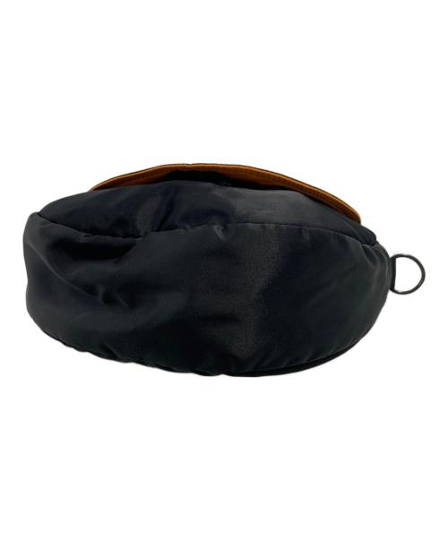 PORTER（ポーター）PORTER (ポーター) ハーフムーンショルダーバッグ ブラックの古着・服飾アイテム
