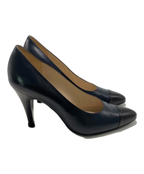 CHANEL（シャネル）CHANEL (シャネル) パンプス ネイビー×ブラック サイズ:SIZE 36 1/2の古着・服飾アイテム