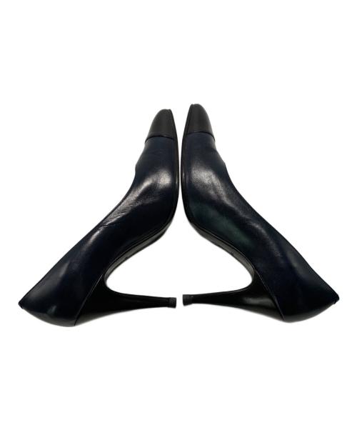 CHANEL（シャネル）CHANEL (シャネル) パンプス ネイビー×ブラック サイズ:SIZE 36 1/2の古着・服飾アイテム
