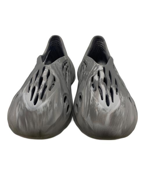 adidas（アディダス）adidas (アディダス) サンダル グレー系 サイズ:SIZE US9の古着・服飾アイテム