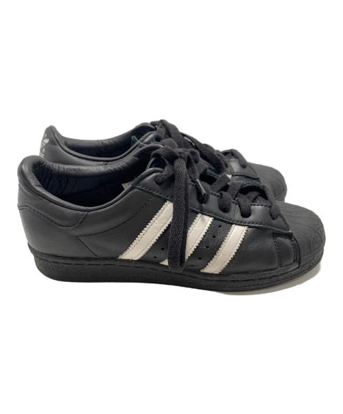 adidas（アディダス）adidas (アディダス) スニーカー ブラック サイズ:24cmの古着・服飾アイテム