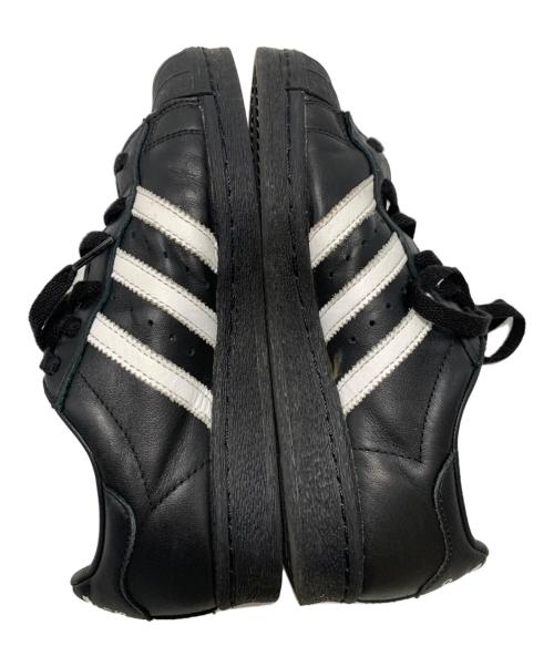adidas（アディダス）adidas (アディダス) スニーカー ブラック サイズ:24cmの古着・服飾アイテム