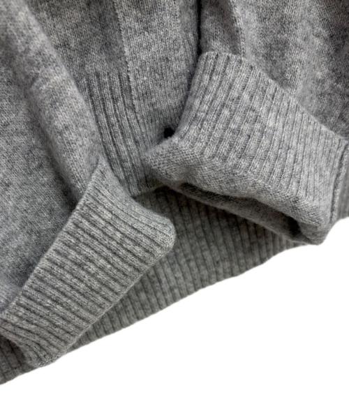 BURBERRY BLUE LABEL（バーバリー ブルー レーベル）BURBERRY BLUE LABEL (バーバリー ブルー レーベル) 薄手カーディガン グレー サイズ:38の古着・服飾アイテム