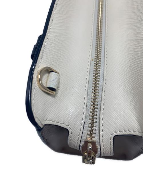 Kate Spade（ケイトスペード）Kate Spade (ケイトスペード) 2WAYショルダーバッグ ベージュ×ホワイトの古着・服飾アイテム