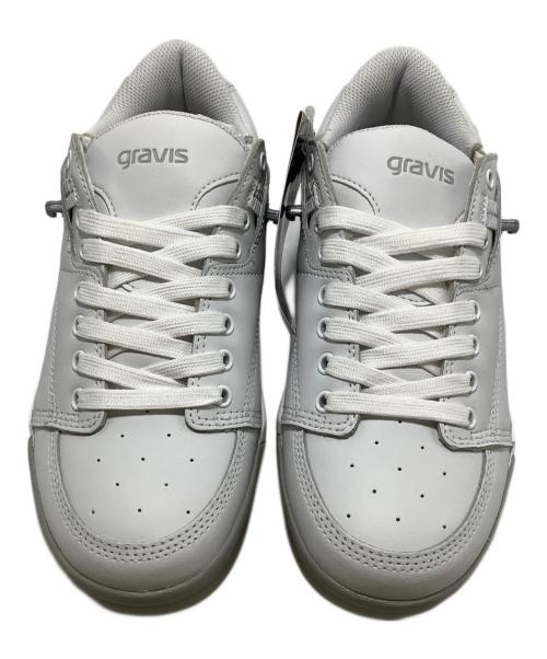 GRAVIS（グラビス）GRAVIS (グラビス) スニーカー ホワイト×グレー サイズ:23.5 未使用品の古着・服飾アイテム