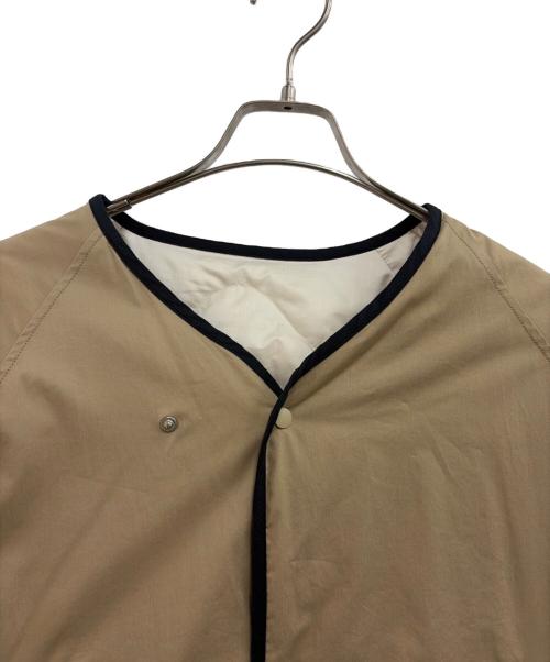 nanamica（ナナミカ）nanamica (ナナミカ) ダウンコート ホワイト/ベージュ サイズ:Sの古着・服飾アイテム