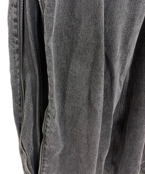 adidas（アディダス）adidas (アディダス) ウォッシュド デニムパンツ ブラック サイズ:27の古着・服飾アイテム