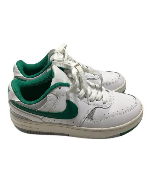 NIKE（ナイキ）NIKE (ナイキ) スニーカー ホワイト×グリーン サイズ:24cmの古着・服飾アイテム
