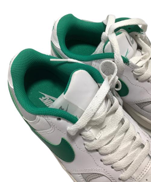 NIKE（ナイキ）NIKE (ナイキ) スニーカー ホワイト×グリーン サイズ:24cmの古着・服飾アイテム
