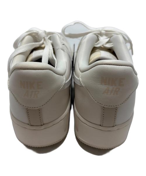 NIKE（ナイキ）NIKE (ナイキ) スニーカー アイボリー サイズ:26.5 未使用品の古着・服飾アイテム