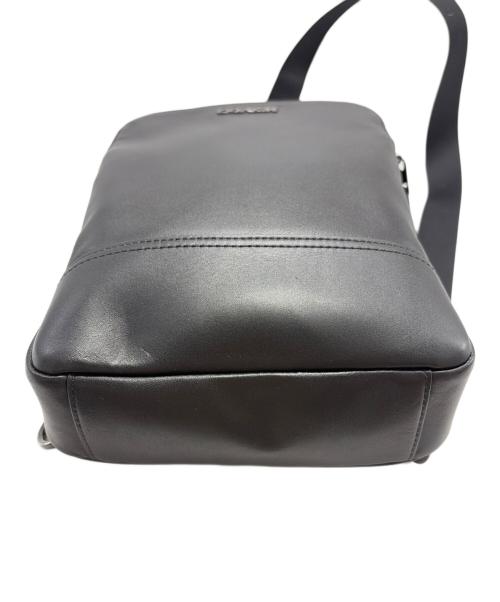 COACH（コーチ）COACH (コーチ) ボディーバッグ ブラックの古着・服飾アイテム