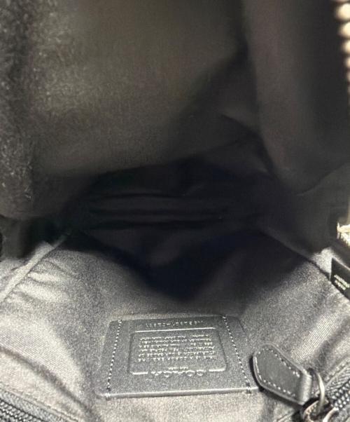 COACH（コーチ）COACH (コーチ) ボディーバッグ ブラックの古着・服飾アイテム