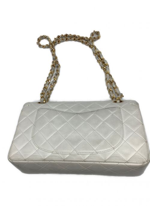 CHANEL（シャネル）CHANEL (シャネル) チェーンハンドバッグ ホワイトの古着・服飾アイテム