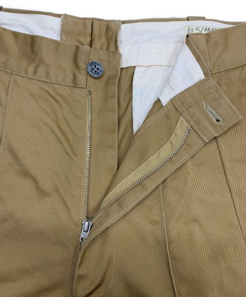 O.J BRAND&Co（オールドジョー）O.J BRAND&Co (オールドジョー) センタープレスパンツ ベージュ サイズ:36の古着・服飾アイテム