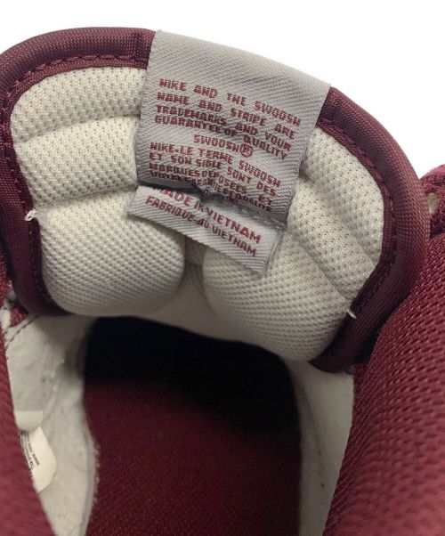 NIKE（ナイキ）NIKE (ナイキ) DUNK HIGH RETRO ボルドー×グレー サイズ:US8の古着・服飾アイテム