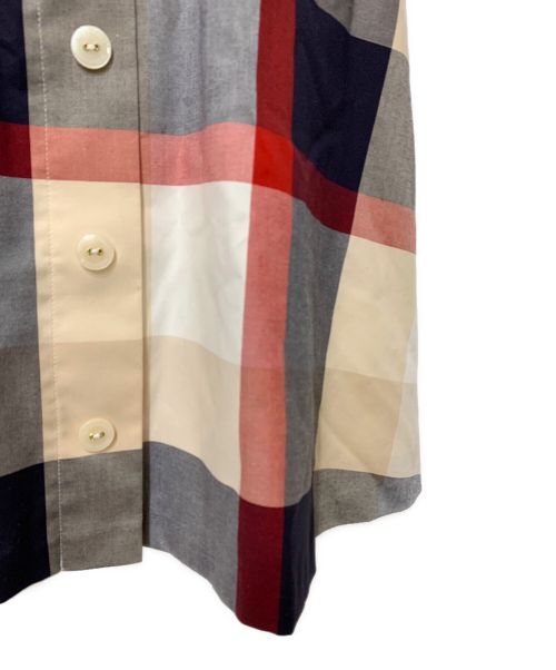 BLUE LABEL CRESTBRIDGE（ブルーレーベルクレストブリッジ）BLUE LABEL CRESTBRIDGE (ブルーレーベルクレストブリッジ) 切替ワンピース ブラック サイズ:.38の古着・服飾アイテム