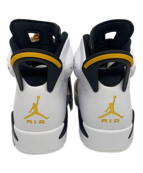 NIKE（ナイキ）NIKE (ナイキ) スニーカー イエロー×ホワイト サイズ:25.0 未使用品の古着・服飾アイテム