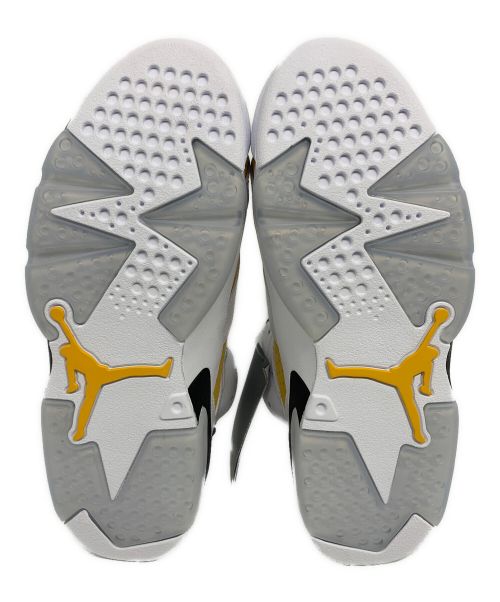 NIKE（ナイキ）NIKE (ナイキ) スニーカー イエロー×ホワイト サイズ:25.0 未使用品の古着・服飾アイテム