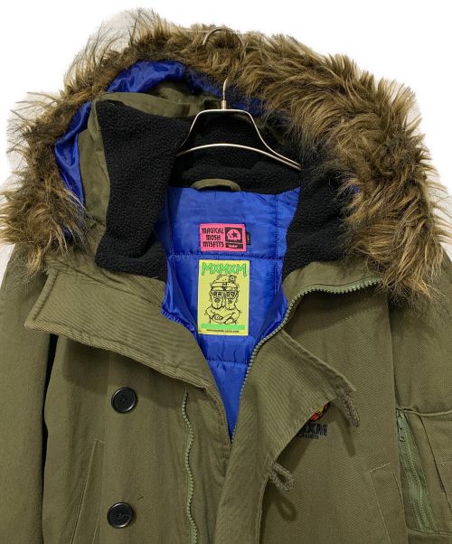 MAGICAL MOSH MISFITS（マジカルモッシュミスフィッツ）MAGICAL MOSH MISFITS (マジカルモッシュミスフィッツ) mxmxm (マジカルモッシュミスフィッツ) フーデッドコート オリーブ サイズ:Lの古着・服飾アイテム