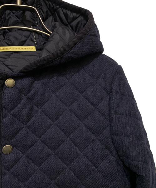 Traditional Weatherwear（トラディショナルウェザーウェア）Traditional Weatherwear (トラディショナルウェザーウェア) ウールキルティングジャケット ネイビー サイズ:36の古着・服飾アイテム