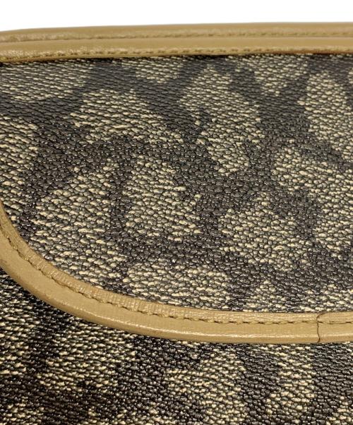 Yves Saint Laurent（イヴサンローラン）Yves Saint Laurent (イヴサンローラン) セカンドバッグ ベージュの古着・服飾アイテム