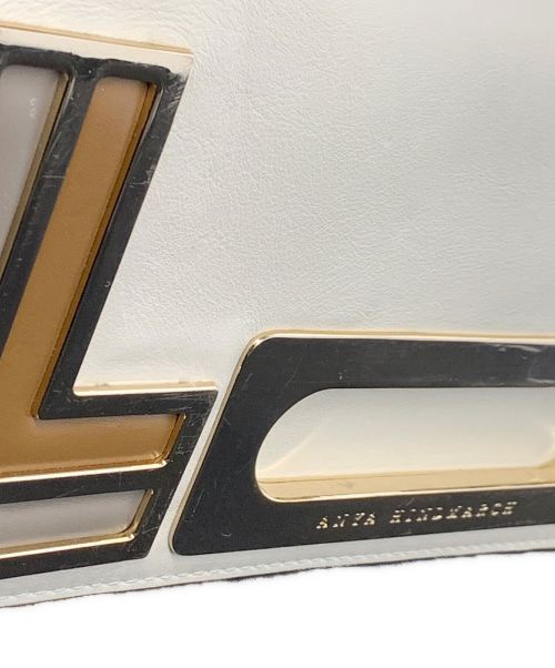 ANYA HINDMARCH（アニヤ・ハインドマーチ）ANYA HINDMARCH (アニヤハインドマーチ) チェーンショルダーバッグ ホワイト×ゴールドの古着・服飾アイテム