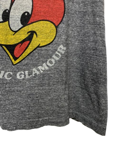 Hysteric Glamour（ヒステリックグラマー）Hysteric Glamour (ヒステリックグラマー) ウッドペッカープリントTシャツ グレー×レッド サイズ:Mの古着・服飾アイテム