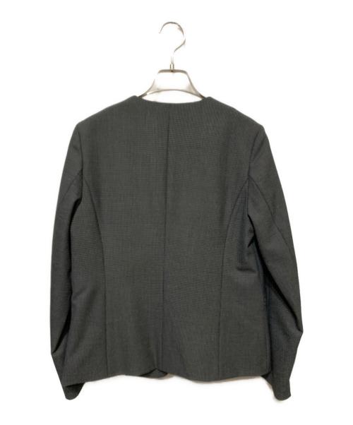 a day in the life（ア デイ イン ザ ライフ）a day in the life (ア デイ イン ザ ライフ) セットアップ(キーネックジャケット・スカート) グレー サイズ:38の古着・服飾アイテム