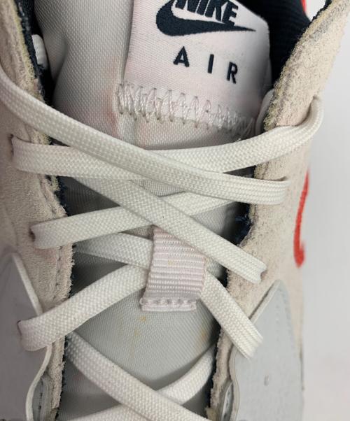 NIKE（ナイキ）NIKE (ナイキ)  AIR MAX EXCEE  ライトグレー×レッド サイズ:28の古着・服飾アイテム