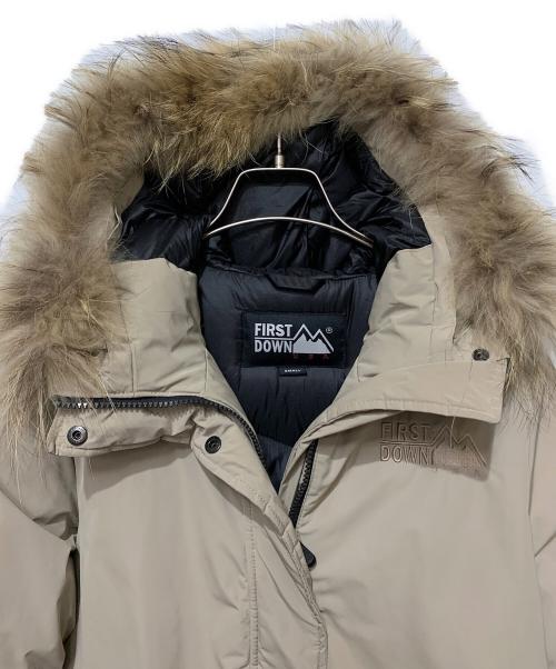 FIRST DOWN（ファーストダウン）FIRST DOWN (ファーストダウン) ダウンジャケット ベージュ サイズ:Sの古着・服飾アイテム