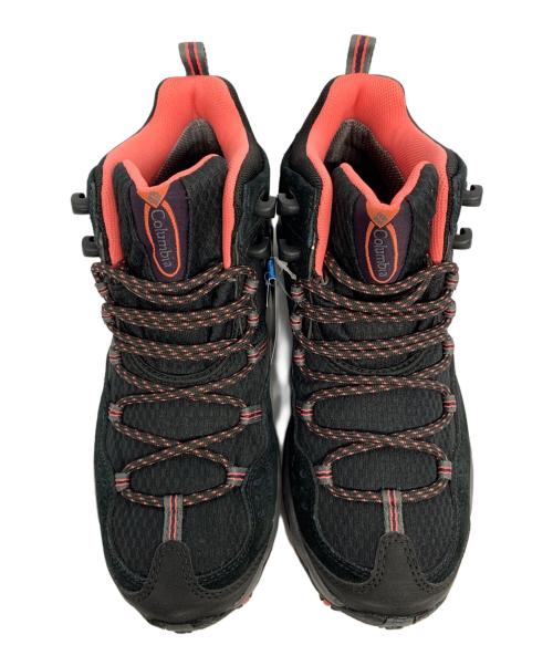 Columbia（コロンビア）Columbia (コロンビア) Saber Mid ブラック×ピンク サイズ:25 未使用品の古着・服飾アイテム