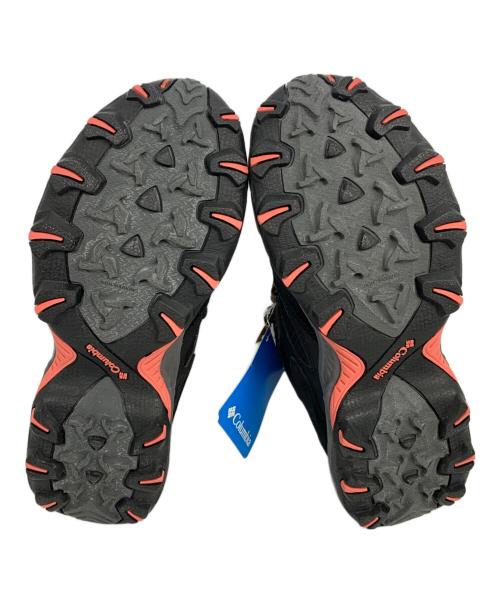 Columbia（コロンビア）Columbia (コロンビア) Saber Mid ブラック×ピンク サイズ:25 未使用品の古着・服飾アイテム