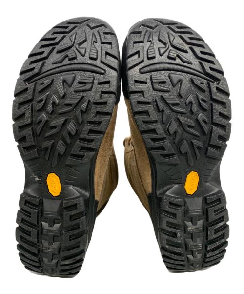 UGG（アグ）UGG (アグ) ADIRONDACK BOOT ベージュ サイズ:27の古着・服飾アイテム