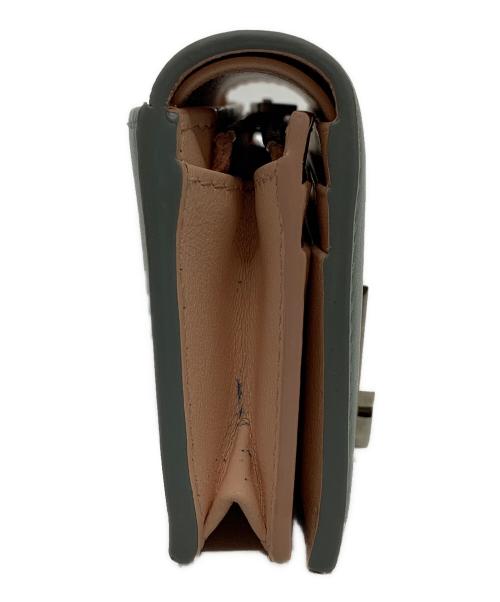 Ferragamo（フェラガモ）Ferragamo (フェラガモ) Hug 2つ折り財布 グリーンの古着・服飾アイテム