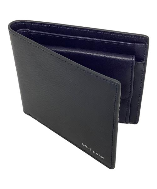 COLE HAAN（コールハーン）COLE HAAN (コールハーン) バイフォールドダブルコイン ネイビー 未使用品の古着・服飾アイテム
