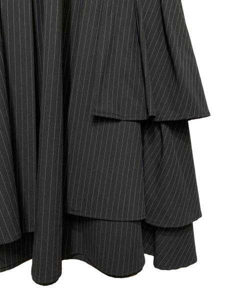 COCODEAL（ココディール）COCODEAL (ココディール) ピンストライプアシメペプラムタックスカート グレー サイズ:2の古着・服飾アイテム