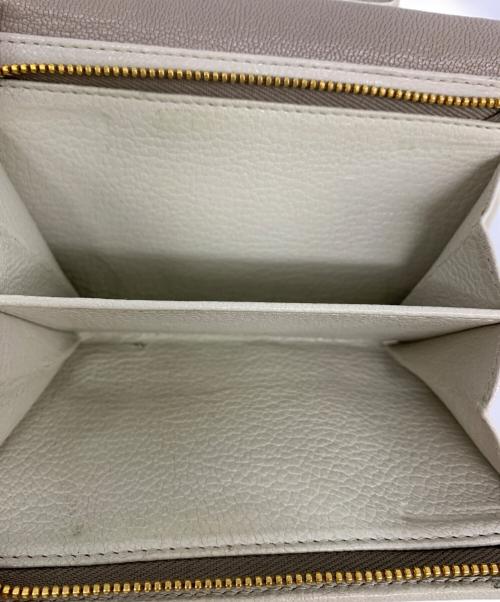 MIU MIU（ミュウミュウ）MIU MIU (ミュウミュウ) 2つ折り財布の古着・服飾アイテム