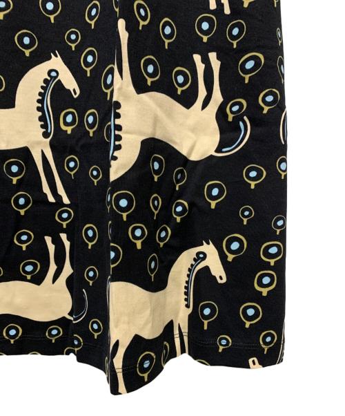 marimekko（マリメッコ）marimekko (マリメッコ) Musta Tamma / Aretta dress ベージュ×ブラック サイズ:S 未使用品の古着・服飾アイテム