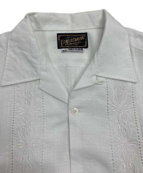 ESTRELLA STANDARD（エストレヤスタンダード）ESTRELLA STANDARD (エストレヤスタンダード) キューバシャツ ホワイト サイズ:42の古着・服飾アイテム