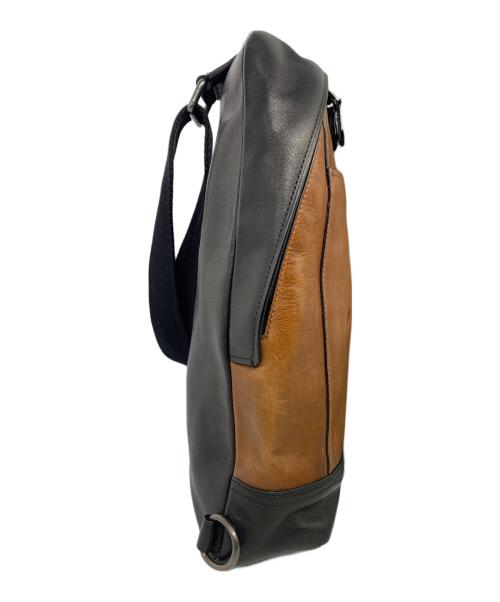 COACH（コーチ）COACH (コーチ) manhattan sling pack ブラウンの古着・服飾アイテム