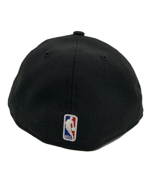 New Era（ニューエラ）New Era (ニューエラ) KITH (キス) NEW YORK KNICKS コラボキャップ ブラック サイズ:7 1/4(57.7) 未使用品の古着・服飾アイテム