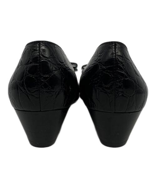 Salvatore Ferragamo（サルヴァトーレ フェラガモ）Salvatore Ferragamo (サルヴァトーレ フェラガモ) ヴァラ　パンプス ブラック サイズ:8の古着・服飾アイテム