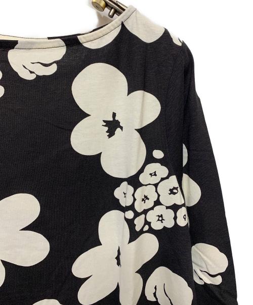 marimekko（マリメッコ）marimekko (マリメッコ) ケヴァッタルコート ワンピース ホワイト×ブラック サイズ:S 未使用品の古着・服飾アイテム