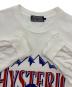 中古・古着 Hysteric Glamour (ヒステリックグラマー) TWIN ＰＥＡＫＳ ロングＴシャツ ホワイト サイズ:L：7000円